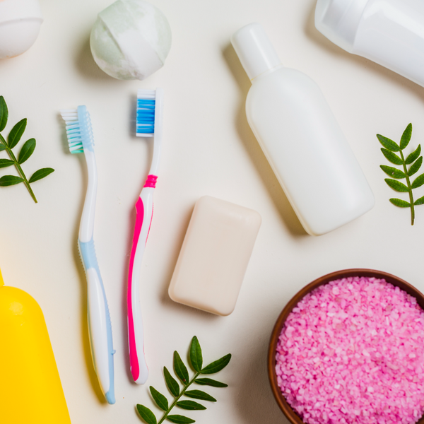 Polykání zubní pasty: Co byste měli vědět